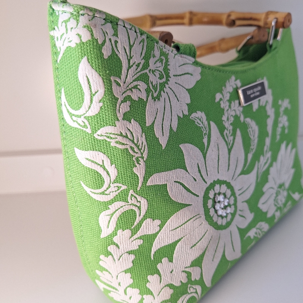 Kate Spade Green & White Floral Canvas Shoulder Bag w/ Branded Dustbag EUC RARE - Picture 3 of 7
